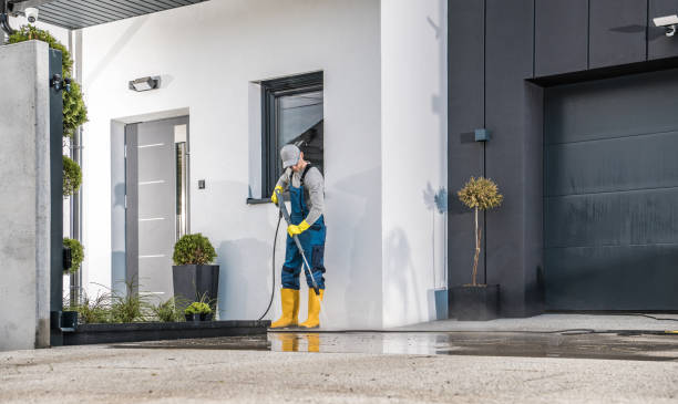 Best Pool Deck Cleaning  in Bardmoor, FL